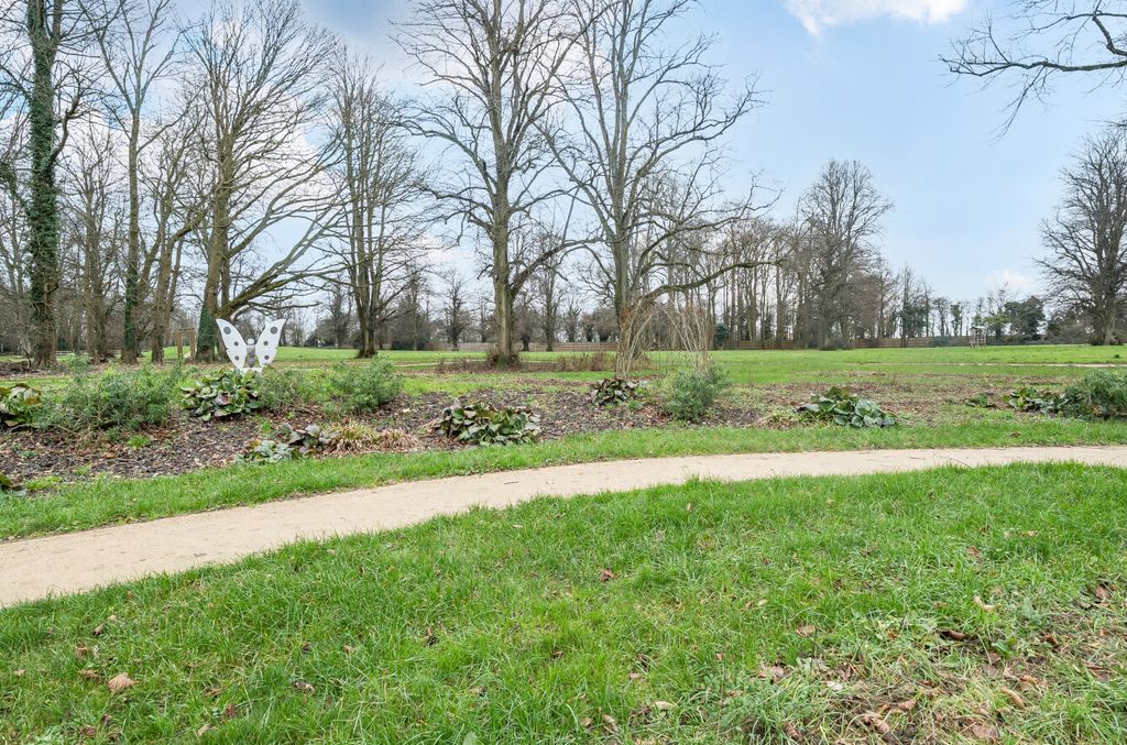 Additional image 15 of 2 bed flat for saleAspen Road, High Wycombe, Buckinghamshire HP10