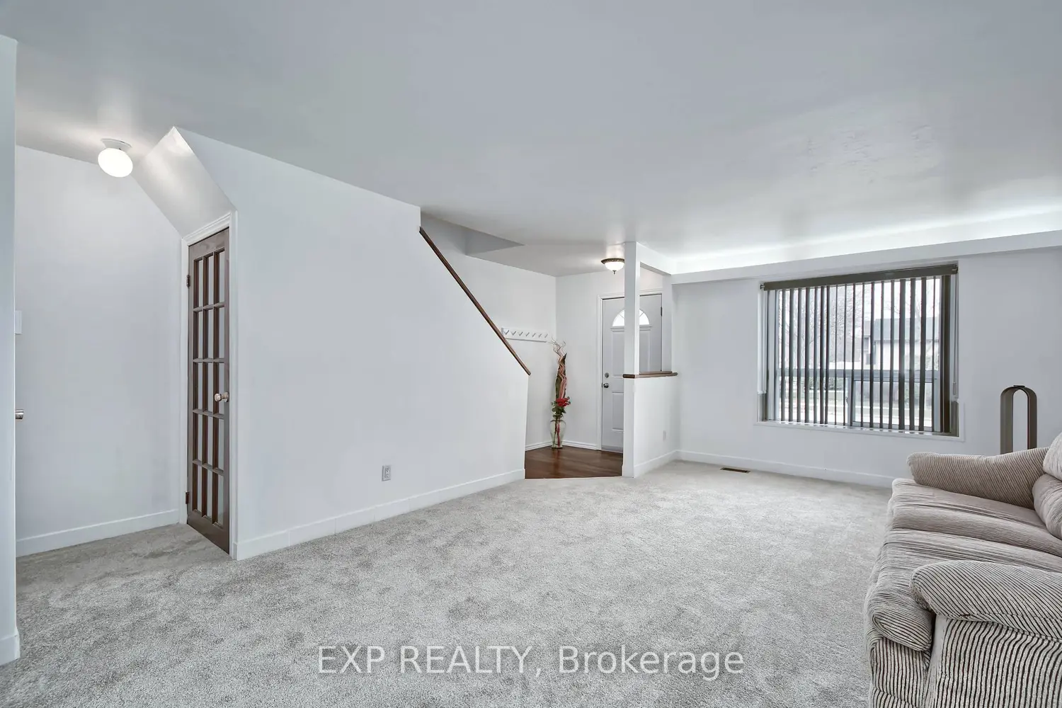 1430 Jalna Boulevard 38 photo 5