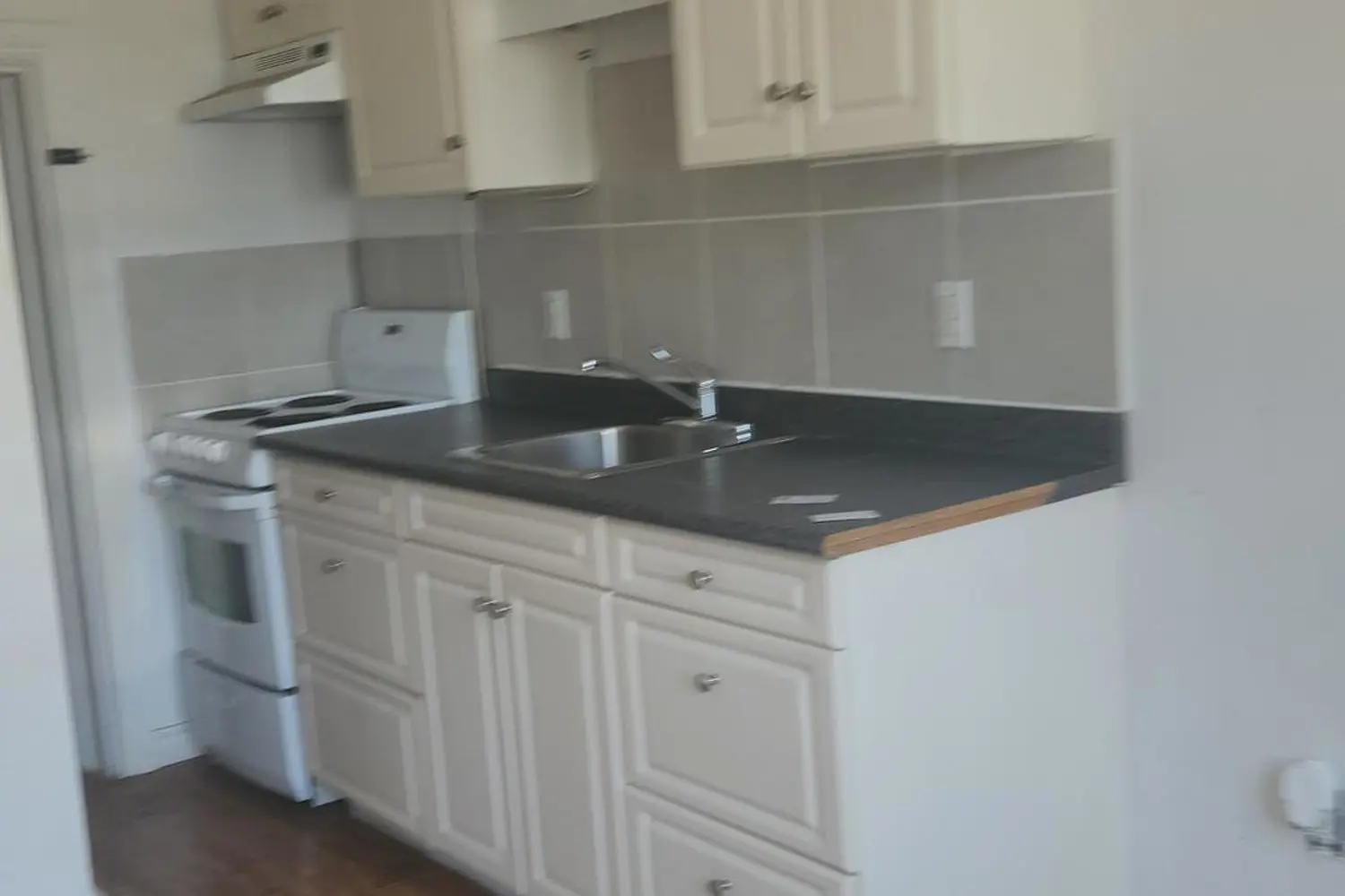 42 Riverside Drive photo 4