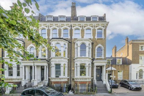 Clapham Common South Side, Clapham Common SW4