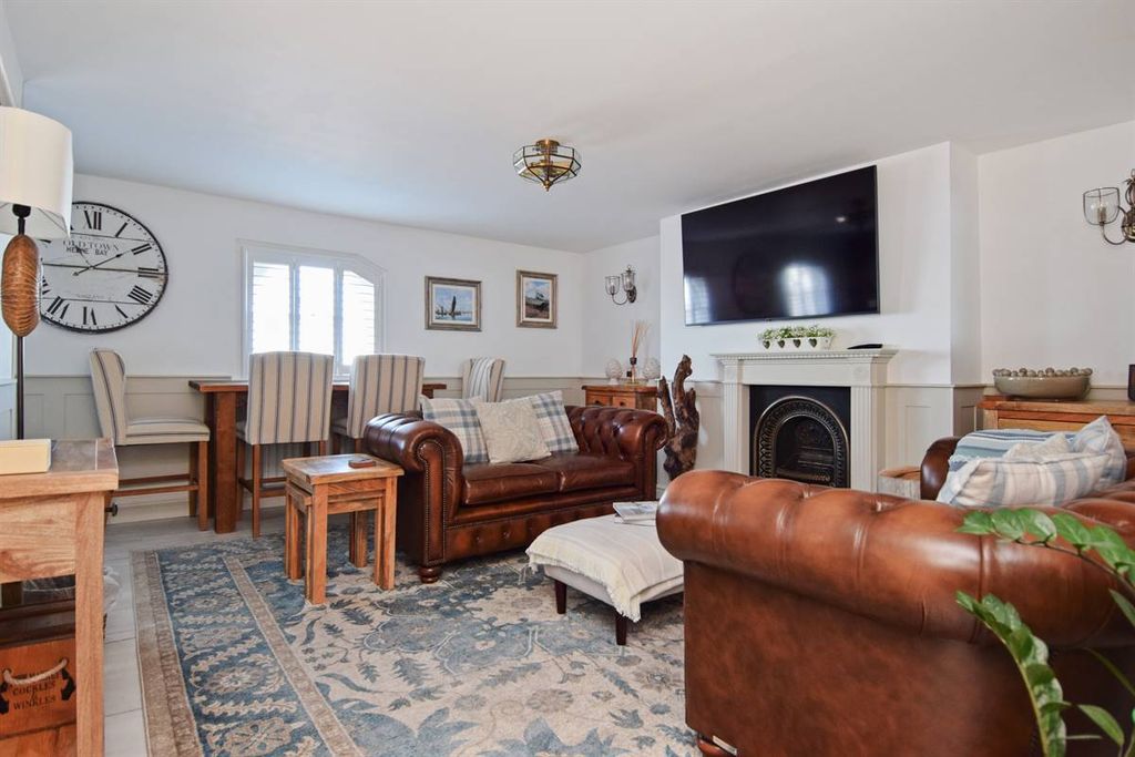 Additional image 3 of 2 bed flat for saleCentral Parade, Herne Bay CT6