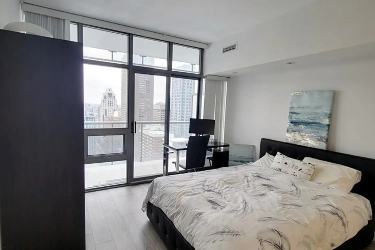 Additional image 7 of 33 Charles Street 2706
