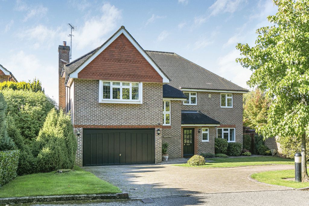 5 bed detached house for saleOakfield Road, Harpenden AL5