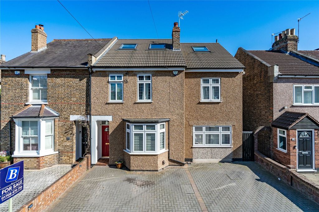 Additional image 8 of 2 bed flat for saleNorth Street, Hornchurch RM11