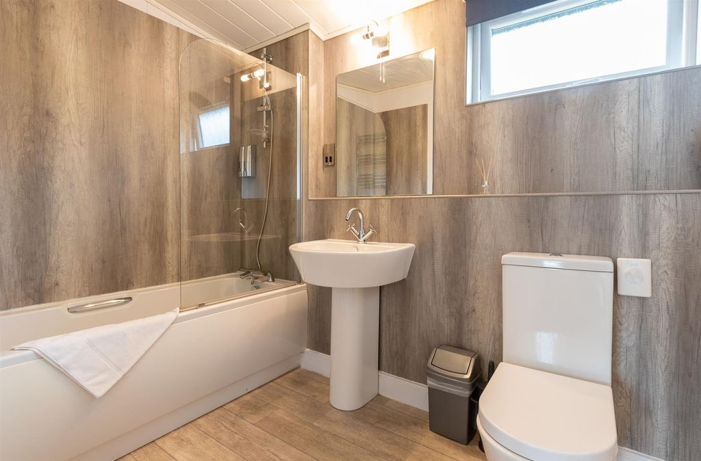 Additional image 13 of 2 bed mobile/park home for saleAysgarth Lodges, Westholme Bank, Leyburn DL8
