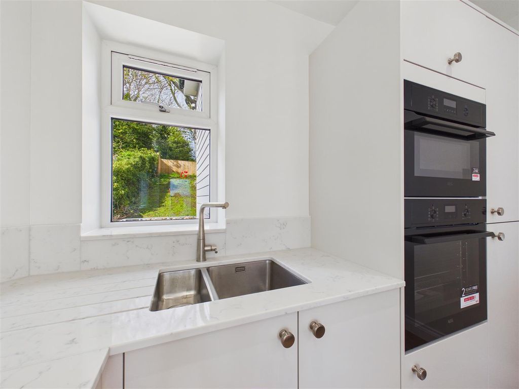 Additional image 20 of 3 bed town house for saleCliff Road, Hessle HU13
