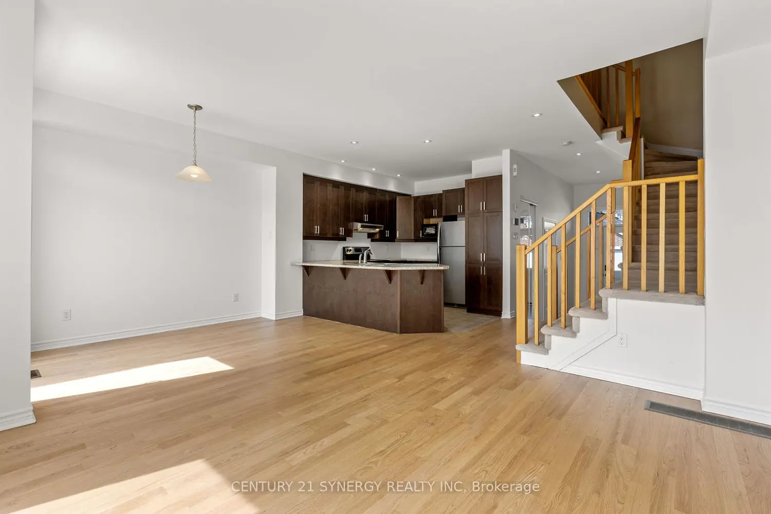 430 Foxhall Way photo 4