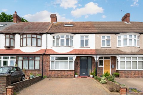 Oakway, London SW20