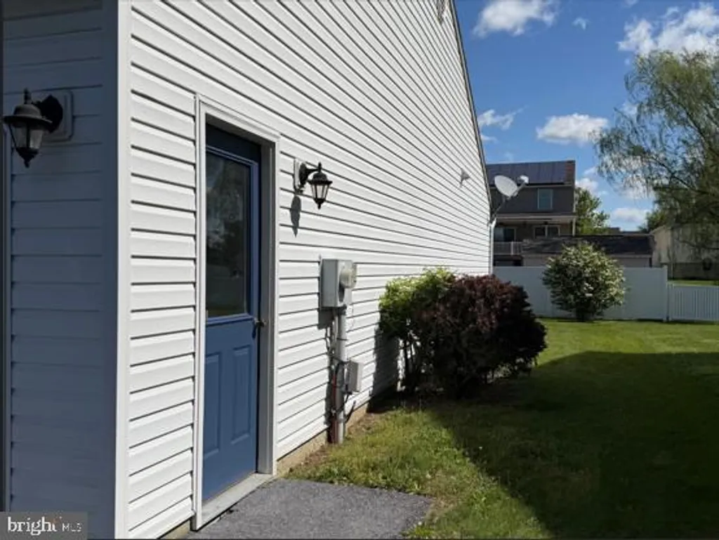 129 Creek View Drive, Jonestown, PA 17038