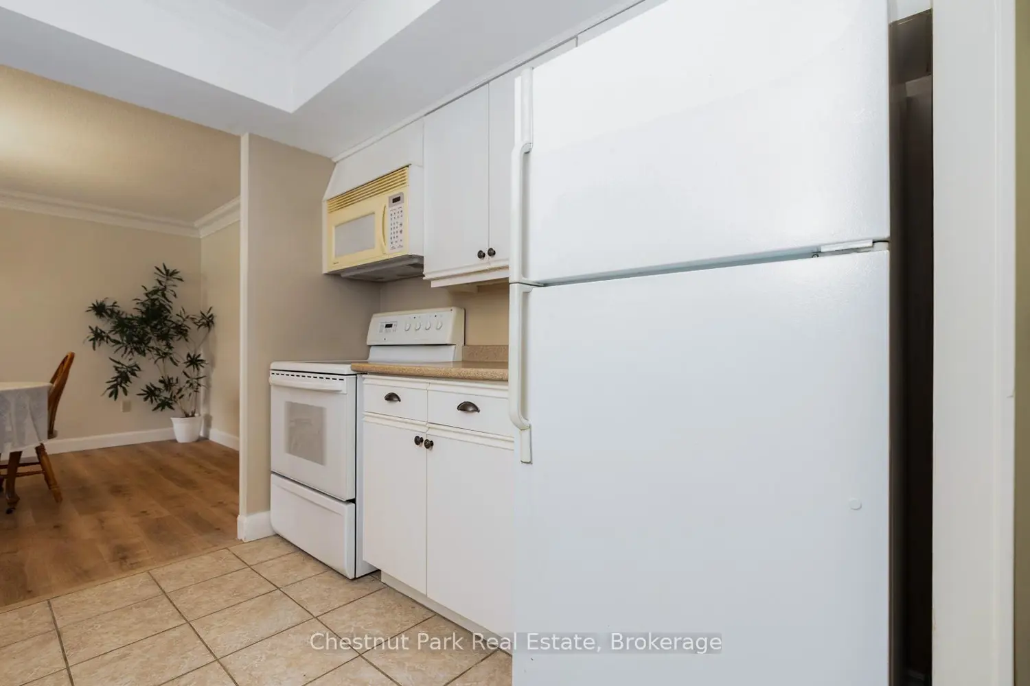 172 Eighth Street 102 photo 3