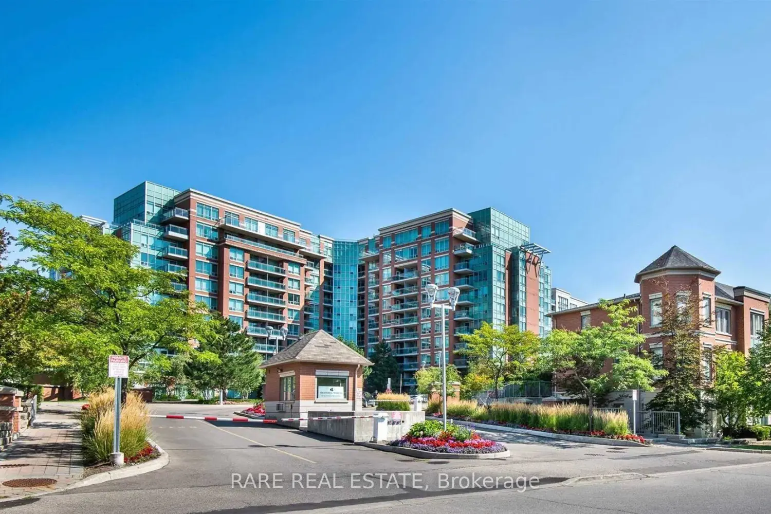 62 Suncrest Boulevard 1015
