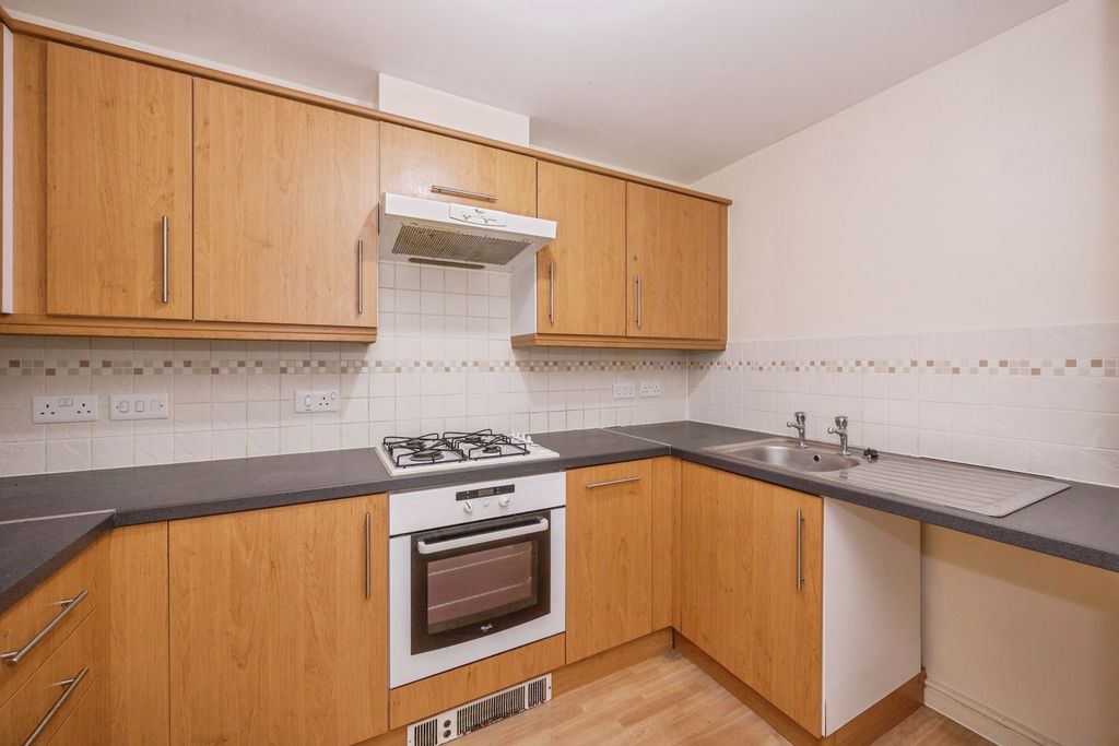 Additional image 17 of 1 bed flat for saleLittle Hackets, Havant, Hampshire PO9