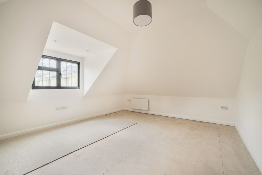 Additional image 26 of 6 bed detached house for saleGreys Road, Henley-On-Thames, Oxfordshire RG9