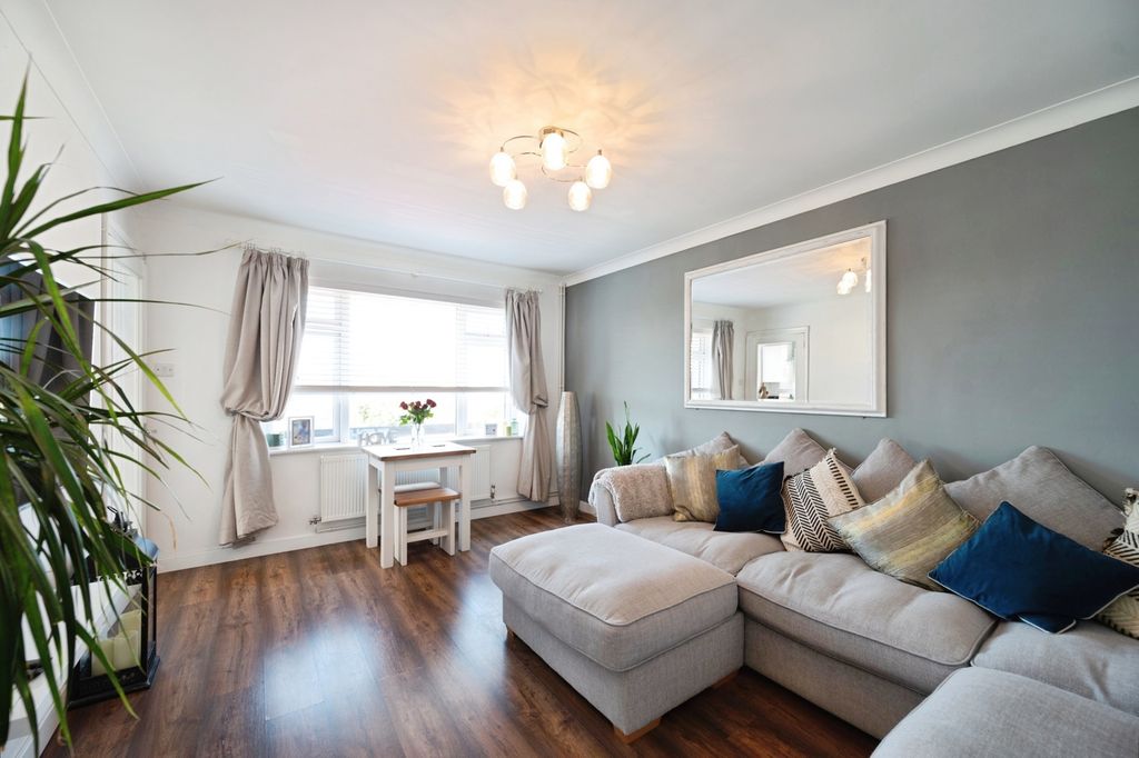 Additional image 2 of 2 bed flat for saleSouthwood Road, Hayling Island, Hampshire PO11
