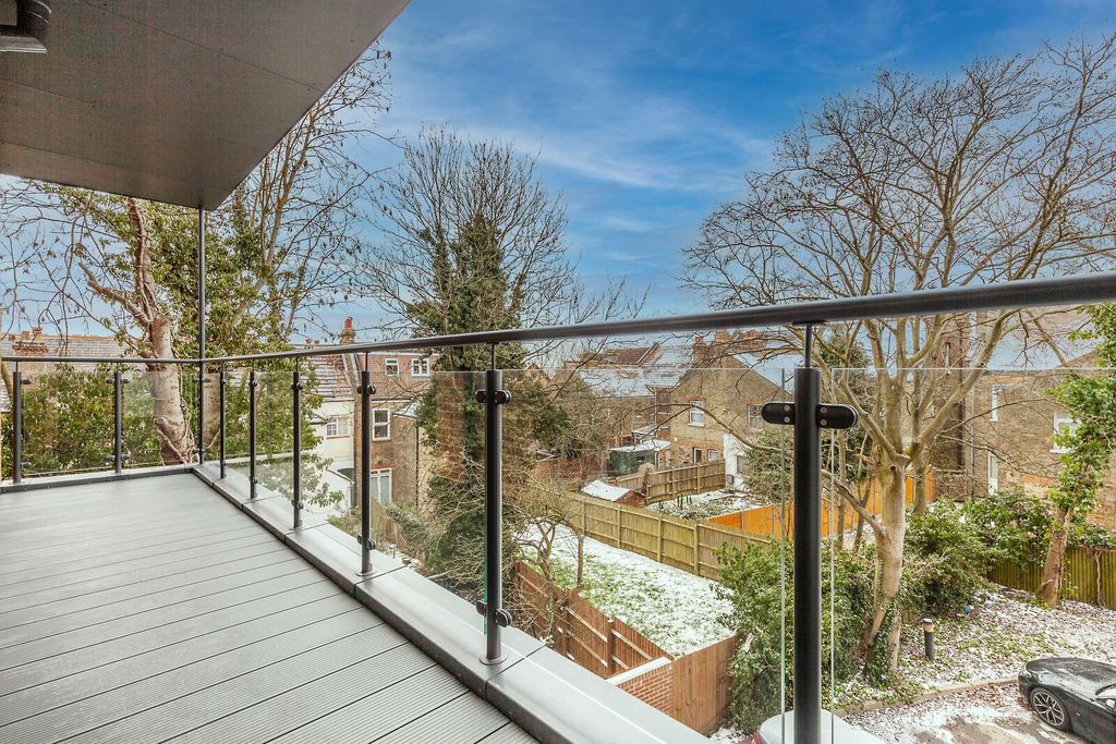 Additional image 12 of 3 bed flat for saleCarnegie House, Harrow On The Hill, Harrow HA1