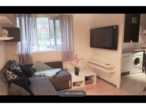 Inwen Court, London SE8