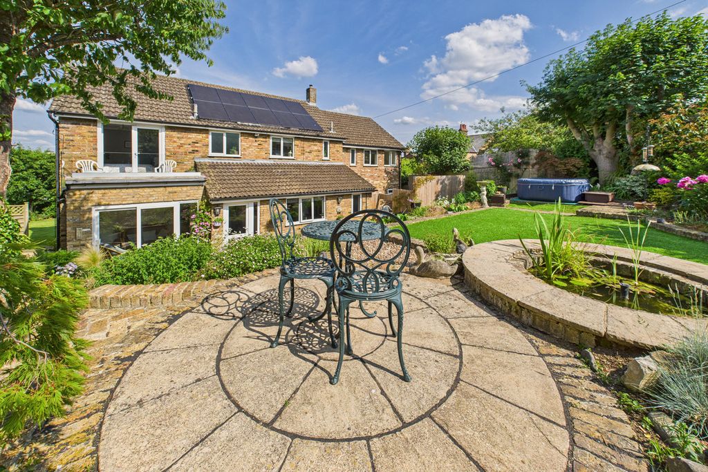 Additional image 33 of 6 bed detached house for saleAstley Road, Hemel Hempstead HP1