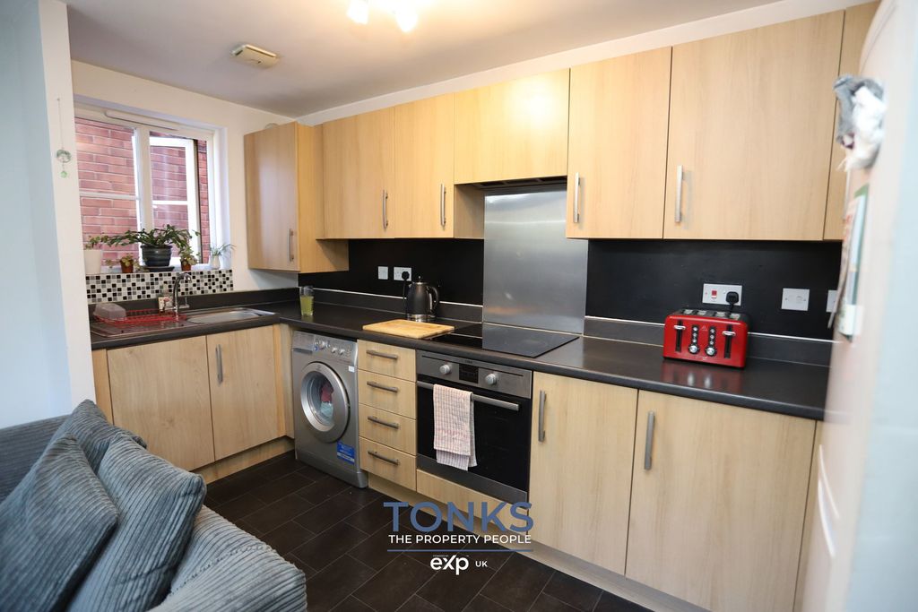 Additional image 6 of 2 bed flat for saleCentury Way, Halesowen B63