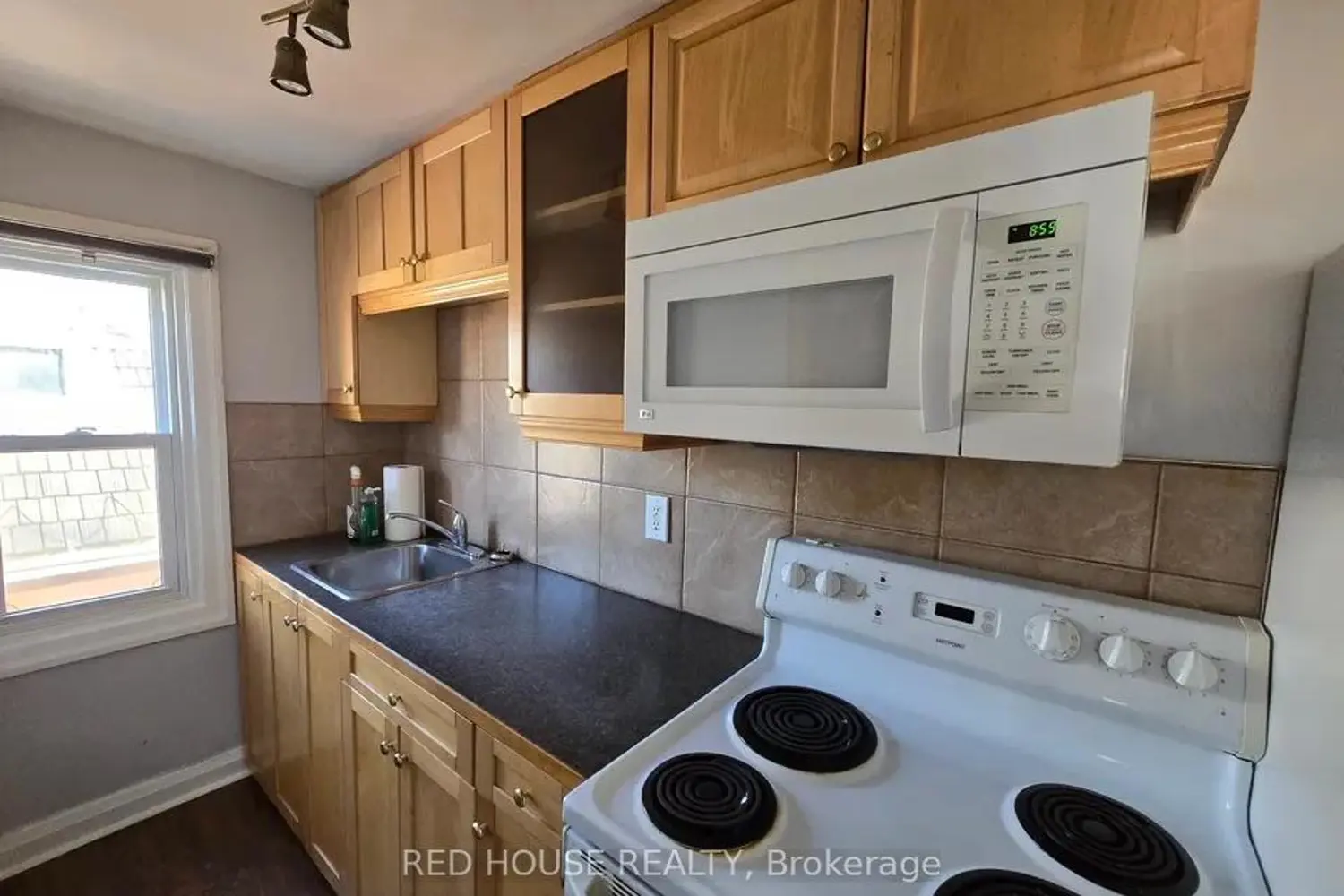 1306 Monaghan Road photo 4
