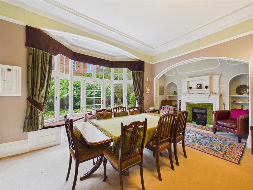 Additional image 7 of 5 bed semi-detached house for saleDavenport Avenue, Hessle HU13
