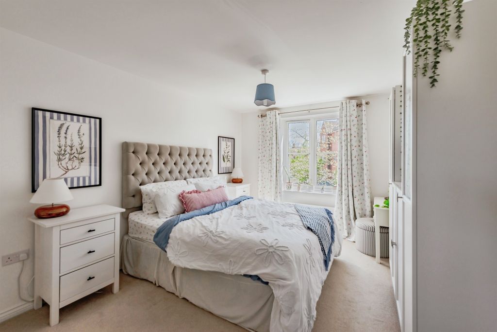 Additional image 6 of 2 bed flat for saleWebber Street, Horley RH6