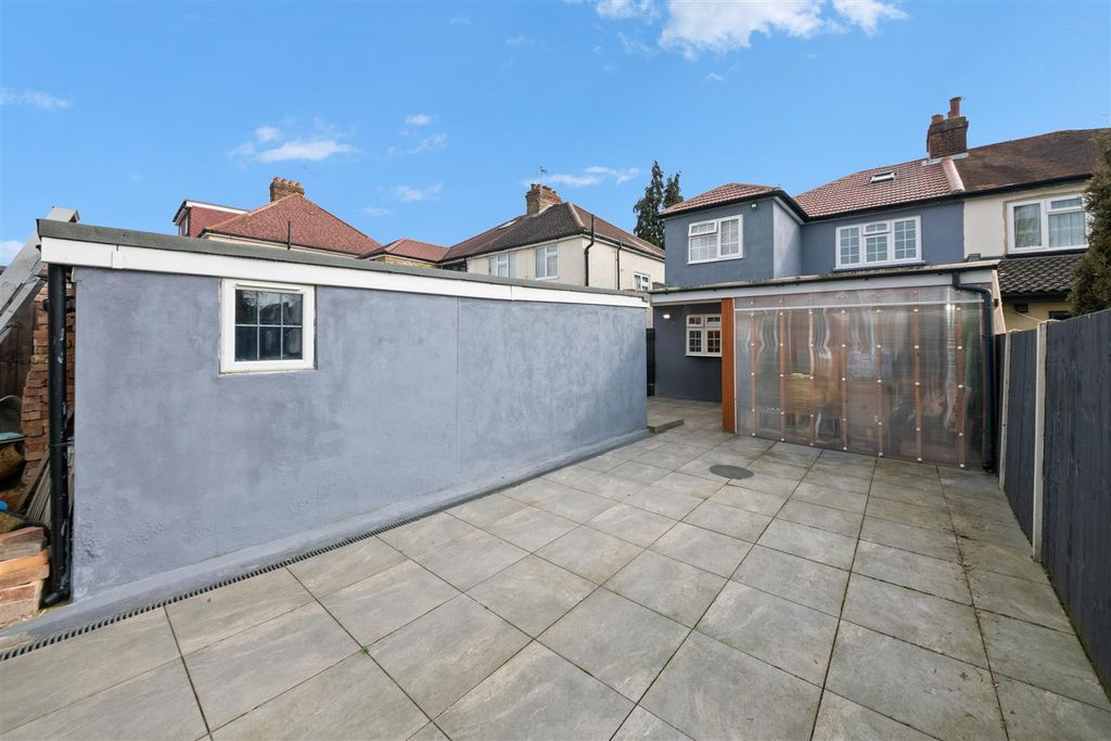 Additional image 12 of 5 bed semi-detached house for saleGrange Road, Hayes UB3