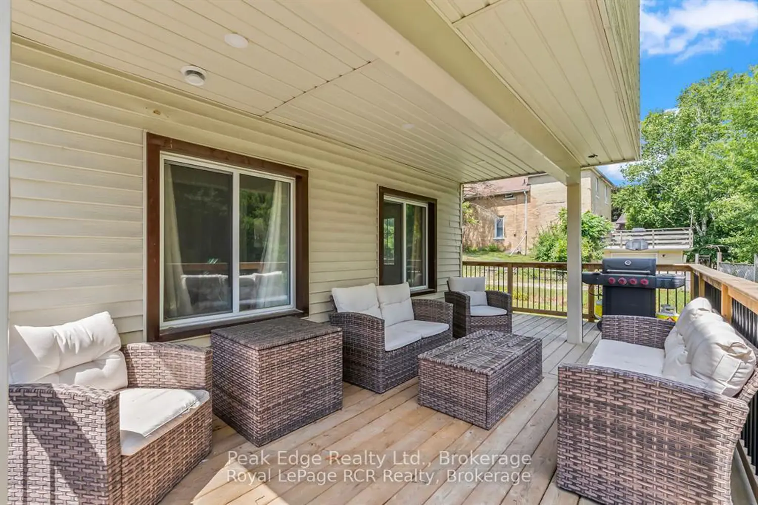 343 10Th Avenue photo 3