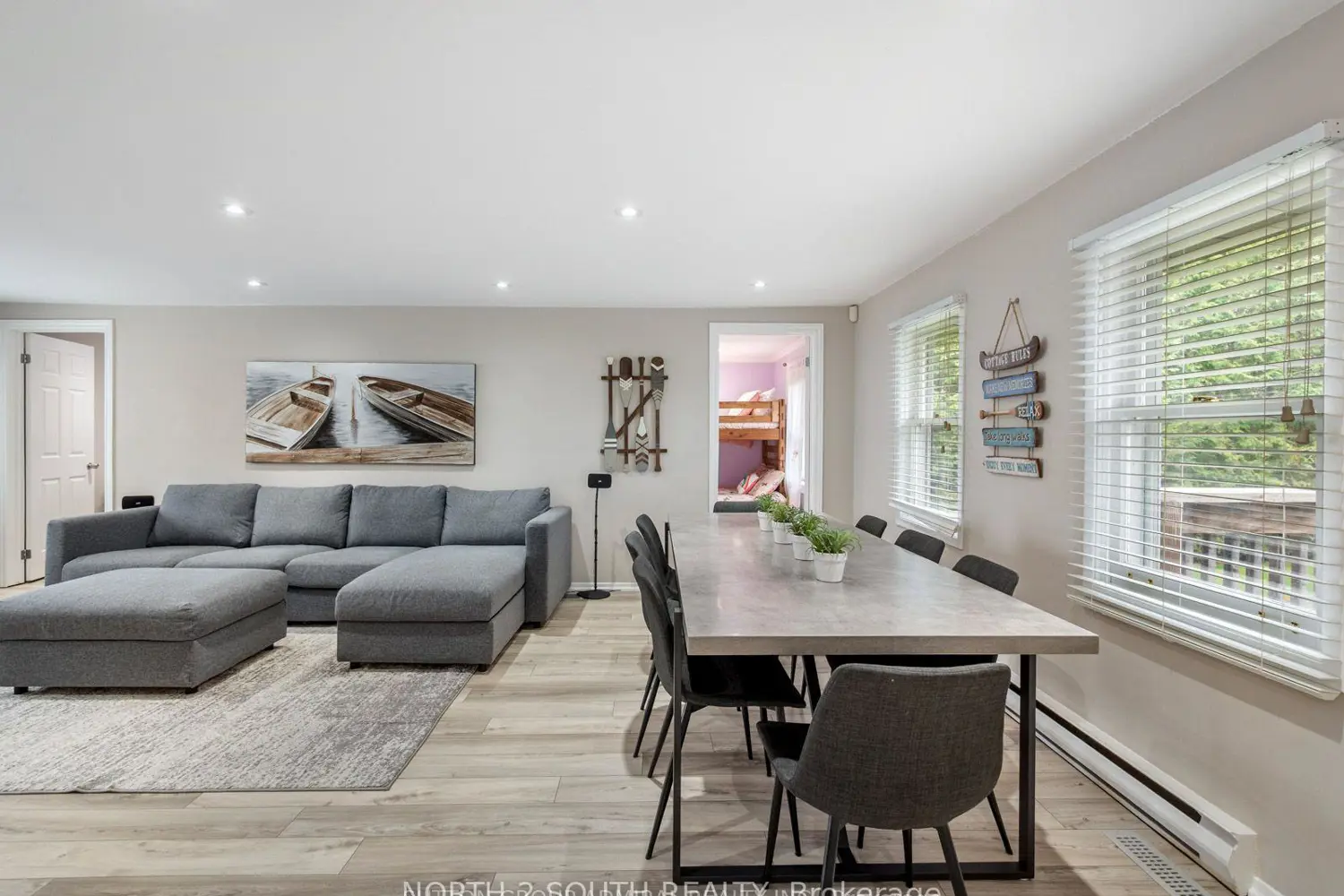 1273 Maple Road photo 3
