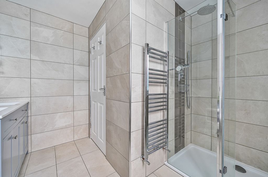 Additional image 18 of 6 bed bungalow for saleHindhead, Surrey GU26