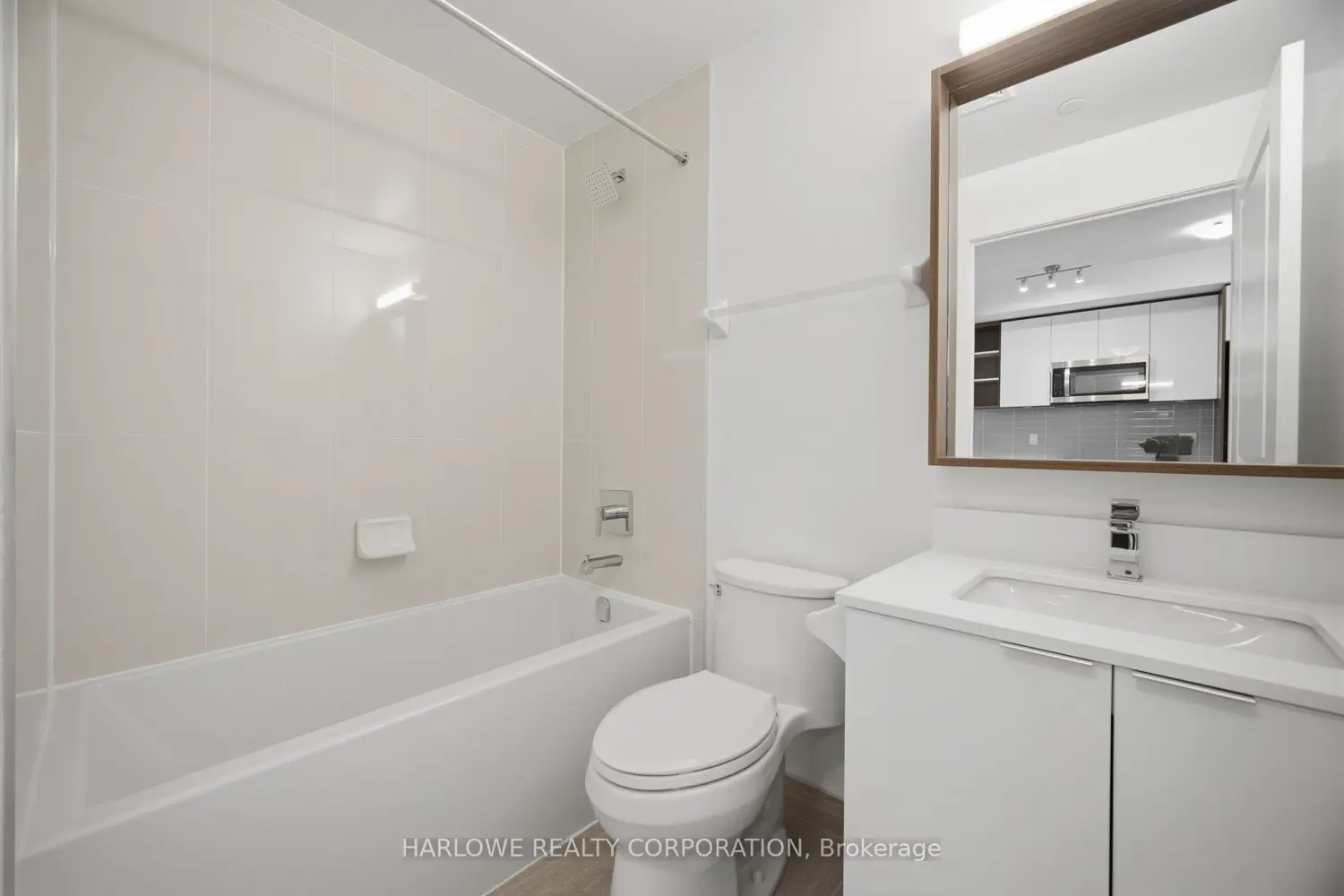 Additional image 10 of 543 Richmond Street 924
