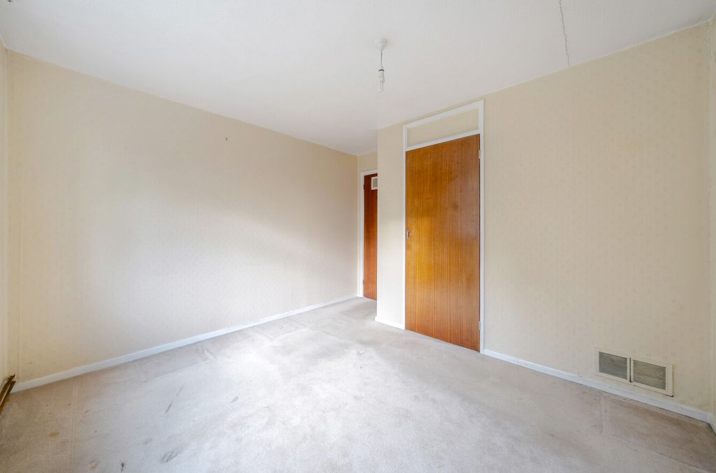 Additional image 5 of 2 bed flat for saleJuniper Square, Havant, Hampshire PO9