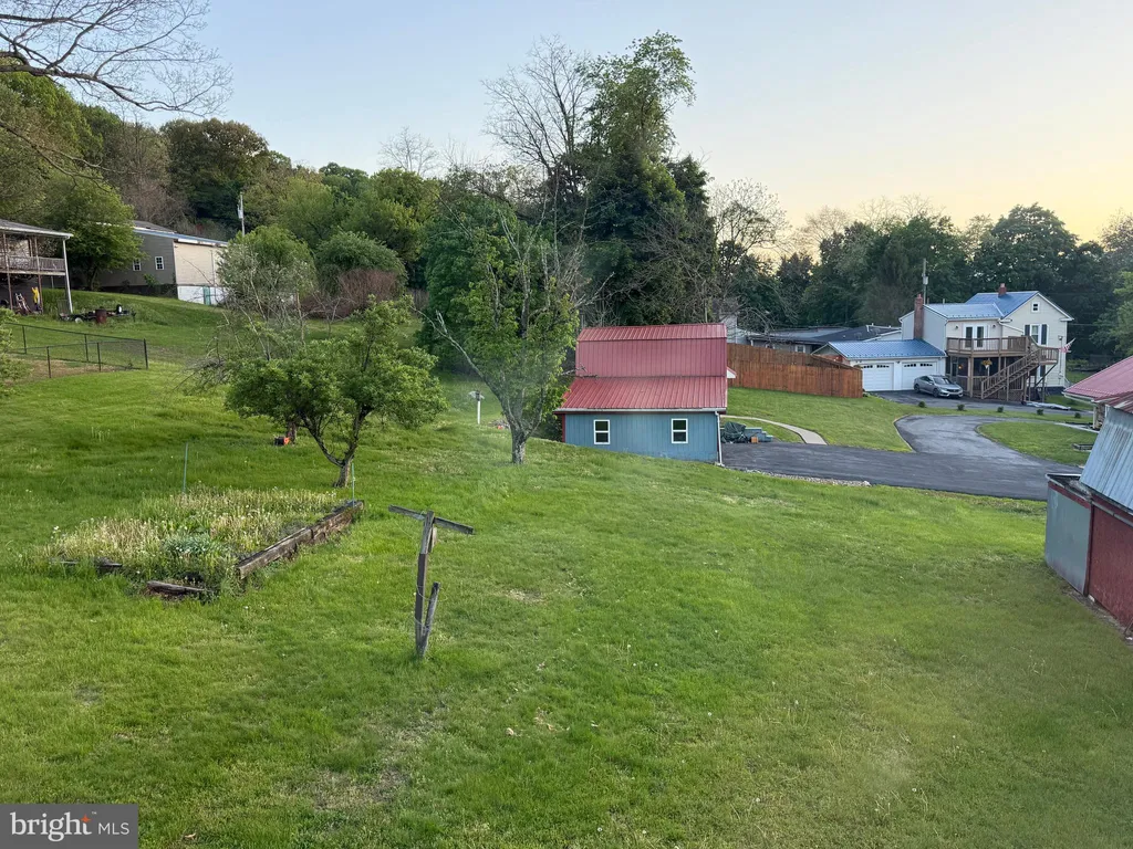 112 S Ridge Street, Burnham, PA 17009