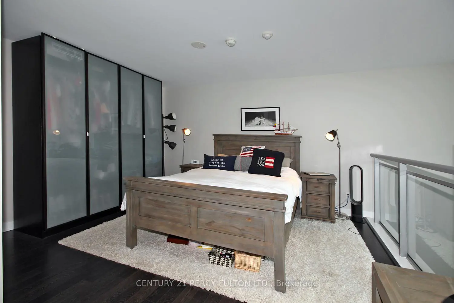 80 Western Battery Road 406 photo 2