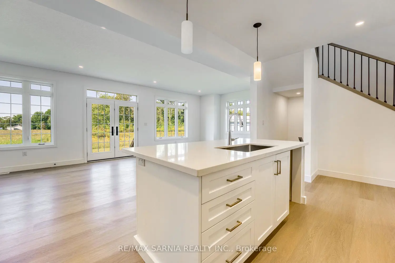 4166 Boardwalk Avenue photo 4