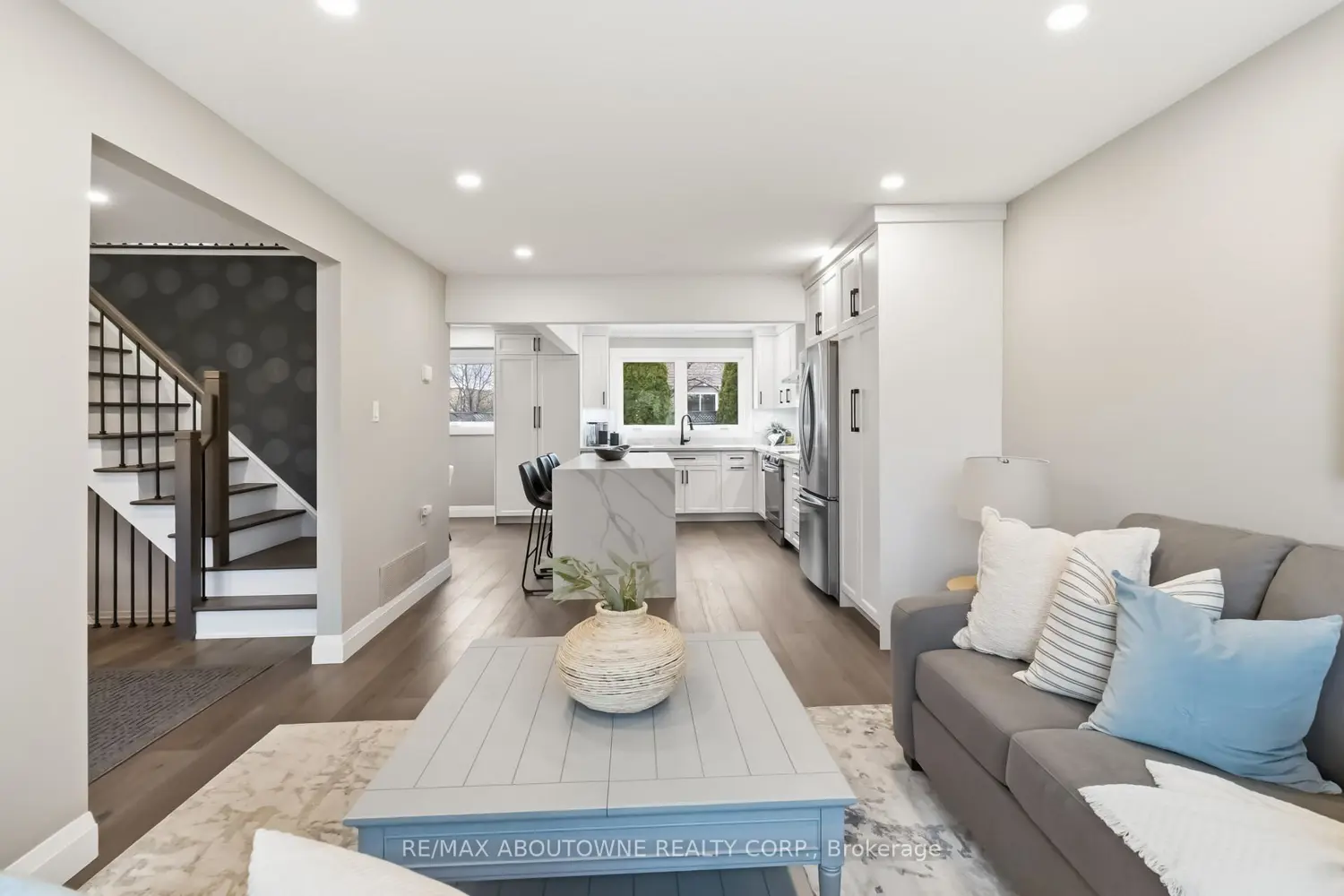Additional image 7 of 2485 Woburn Crescent