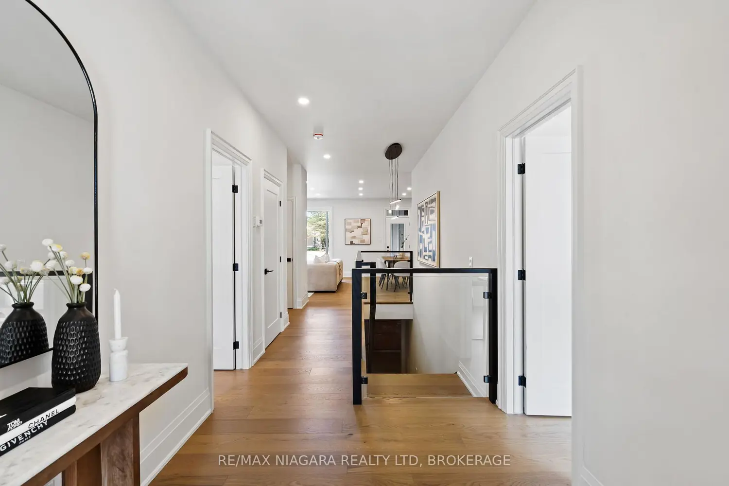 16 Accursi Crescent photo 2