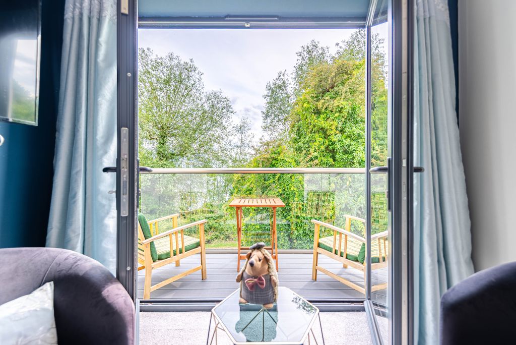 Additional image 23 of 4 bed detached house for saleAvenue Road, Dobbs Weir, Hoddesdon EN11