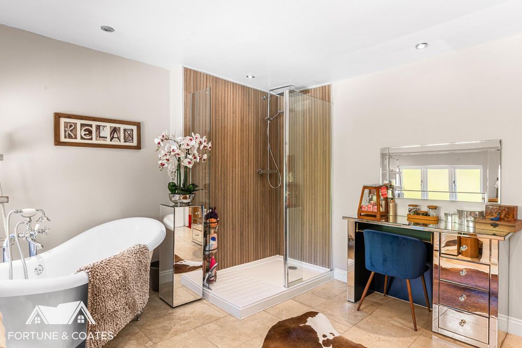 Additional image 30 of 4 bed detached house for saleRoydon Road, Harlow CM19