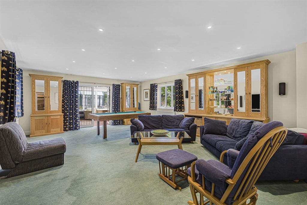 Additional image 8 of 5 bed detached house for saleBroadoak End, Hertford SG14
