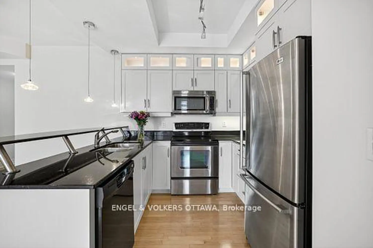 Additional image 5 of 95 Bronson Avenue 505