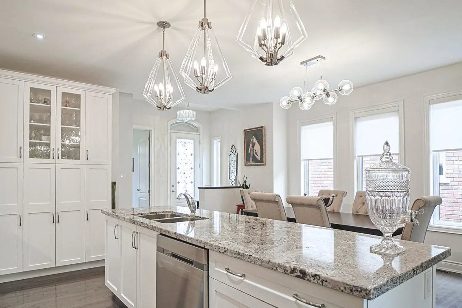 19 Westmount Drive photo 4