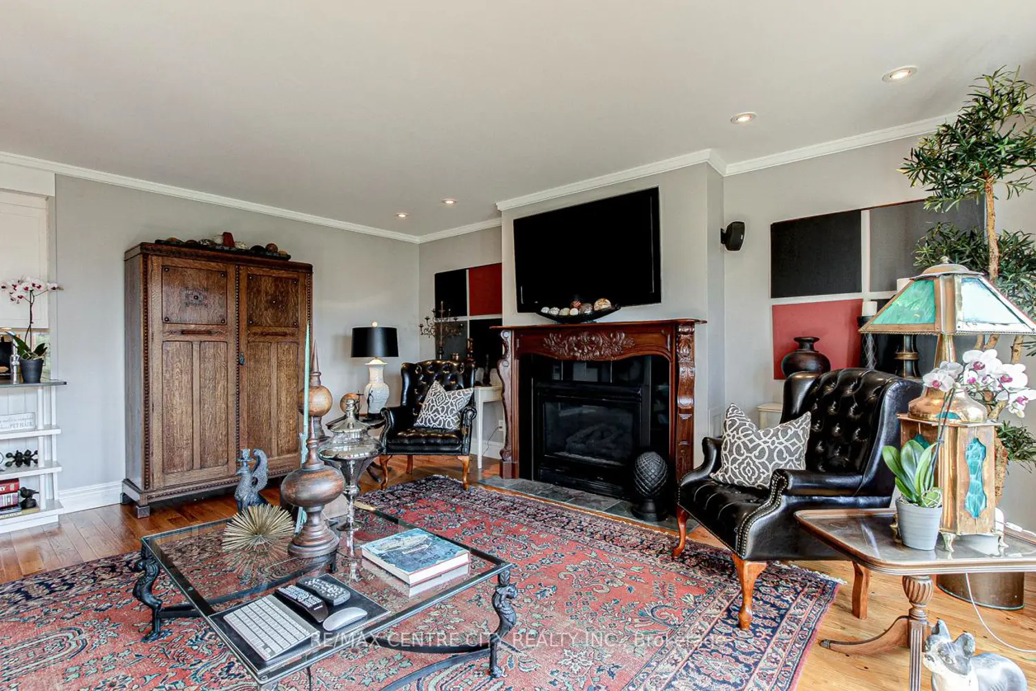 174 Harrison Place photo 4