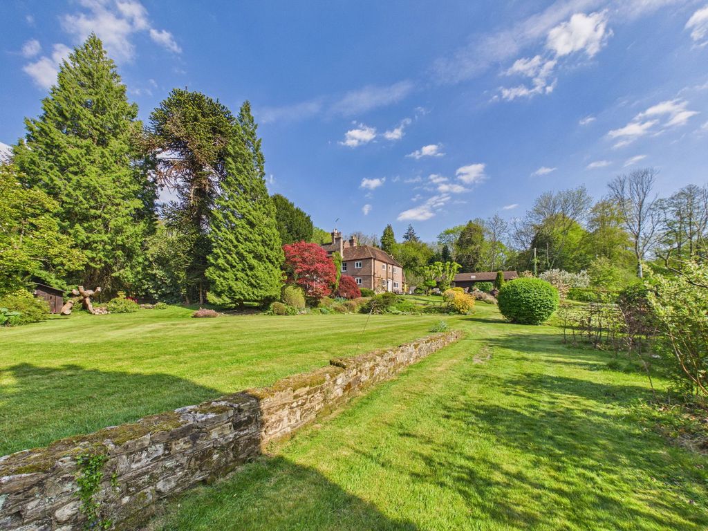 6 bed detached house for saleBrighton Road, Horsham RH13