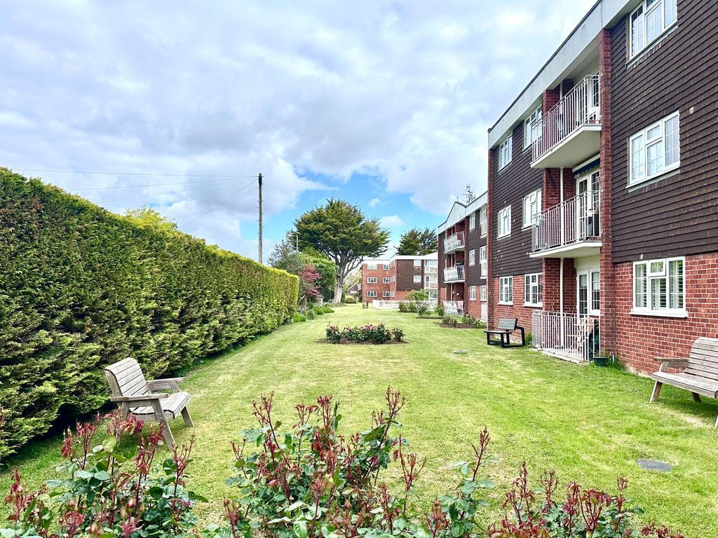Additional image 20 of 2 bed flat for sale44 Mark Anthony Court, Hayling Island PO11