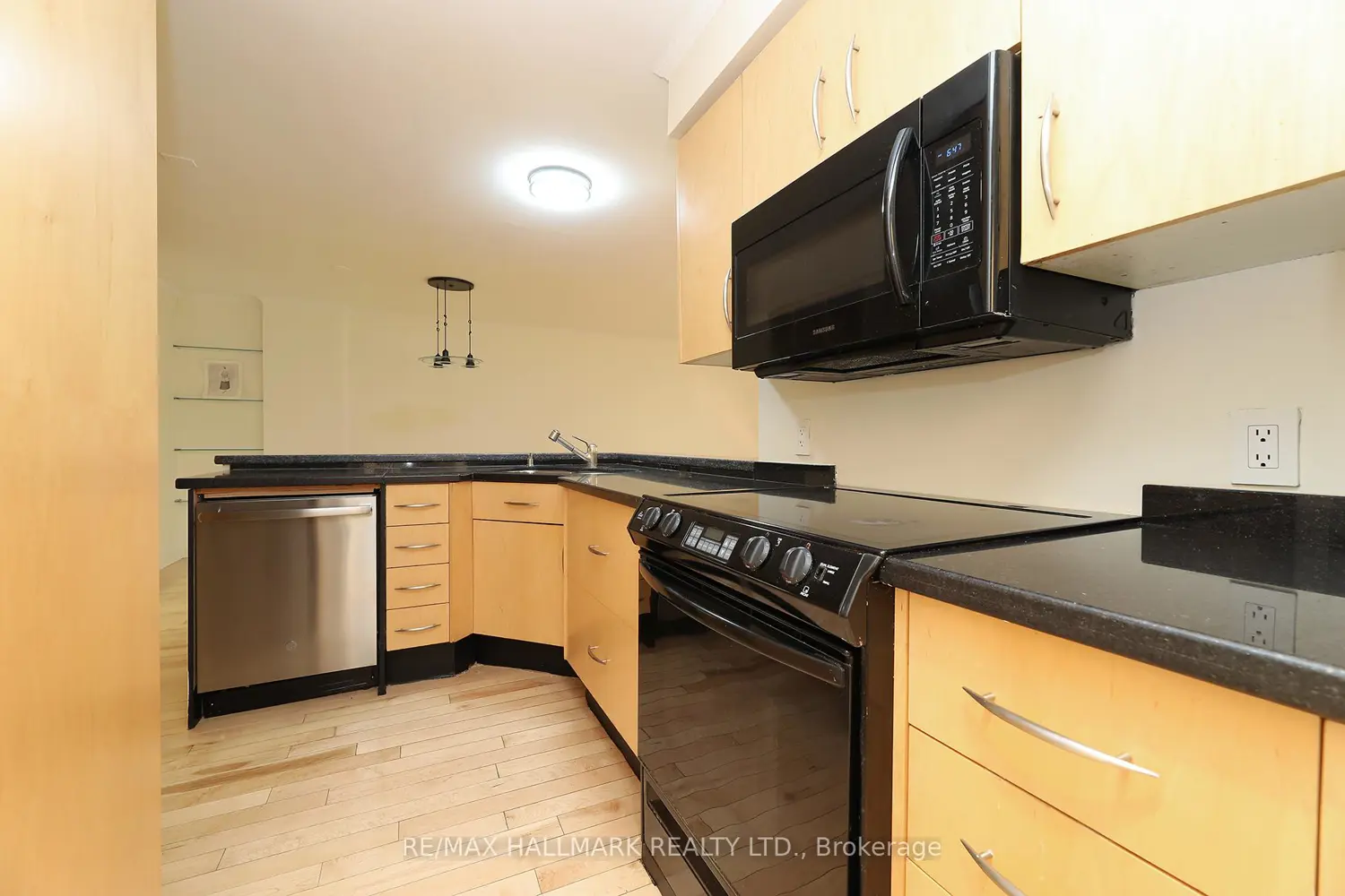 Additional image 8 of 212 St George Street 106