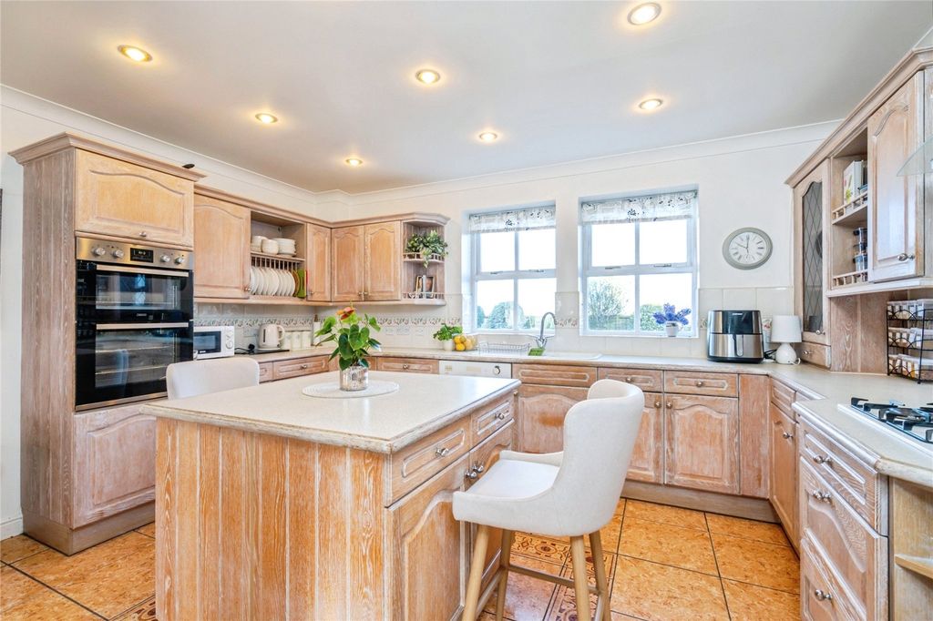 Additional image 5 of 5 bed detached house for saleSpinnaker Grange, Hayling Island, Hampshire PO11