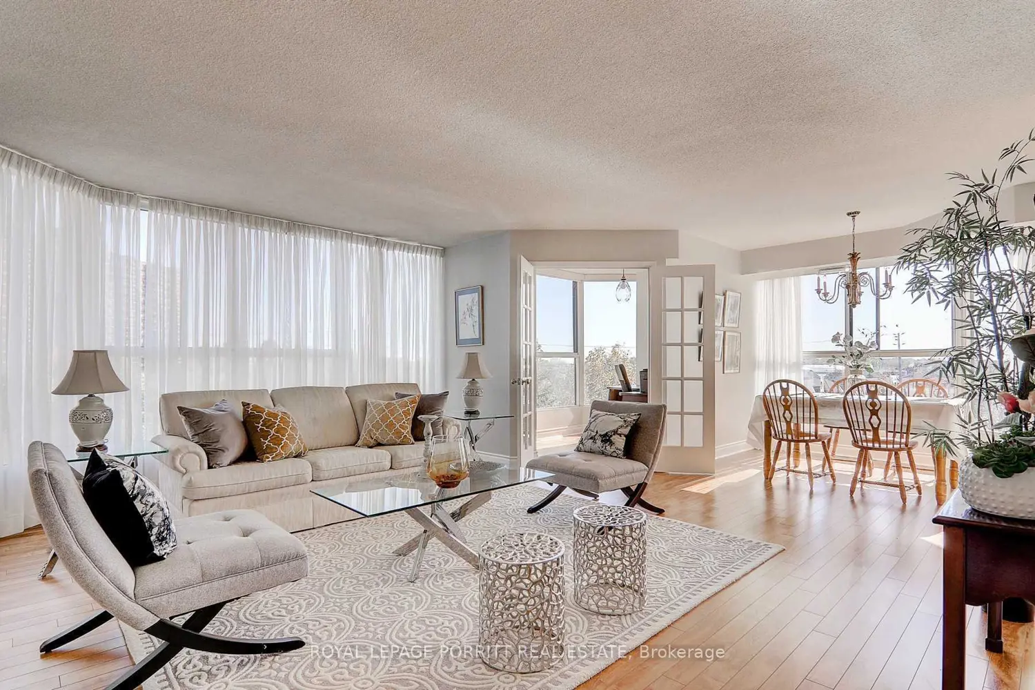 1271 Walden Circle 508 photo 2