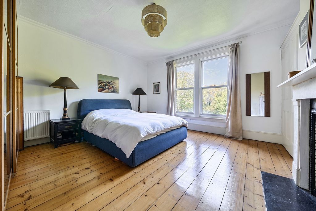 Additional image 14 of 4 bed detached house for saleKnox Road, Havant PO9