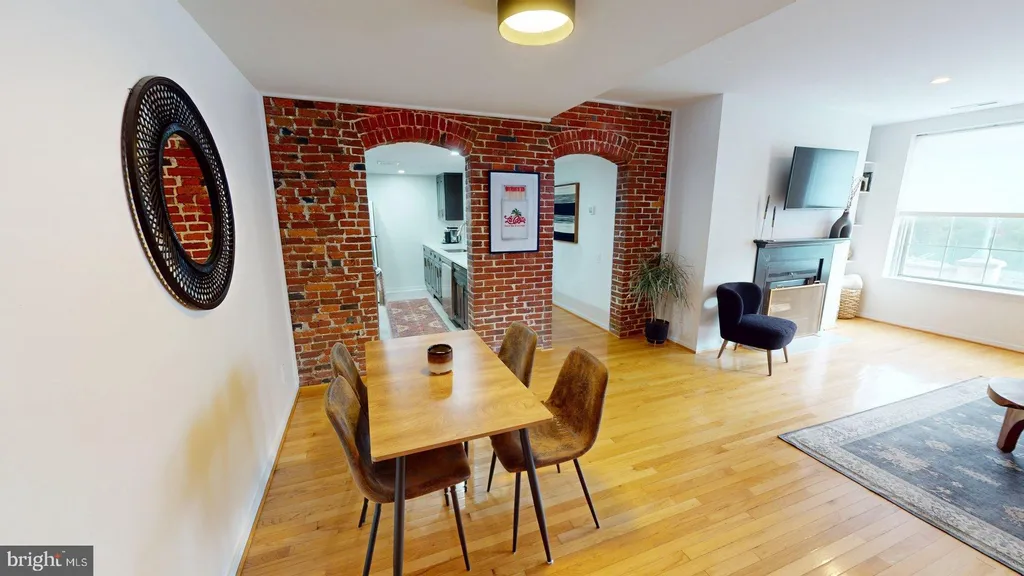 Additional image 3 of 102 Church Street Unit 304, Philadelphia, PA 19106