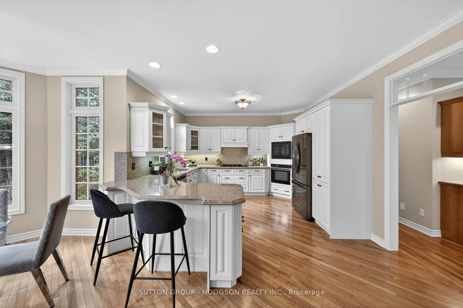 903 Manchester Road photo 5